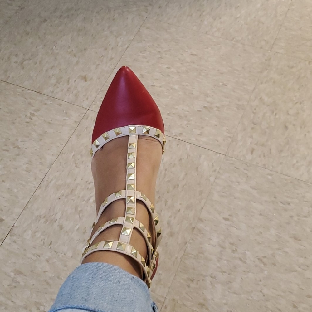 Shoes - Picture 2 of 4